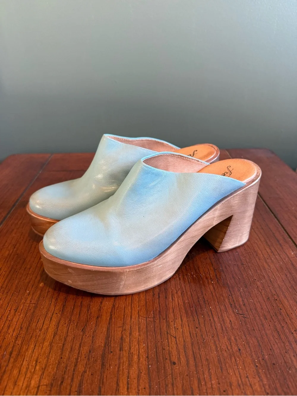 Free People -Suki Platform Clogs - Light Blue Leather Platform Clogs - Picture 1 of 7